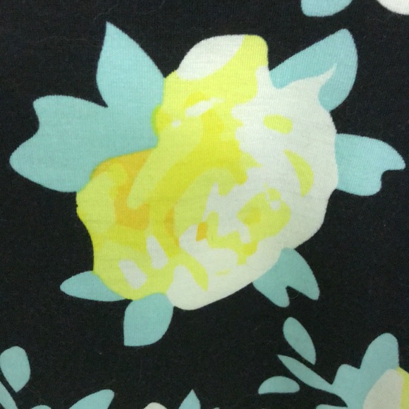 LAST CALL LuLaRoe Floral Julia - Picture 5 of 5